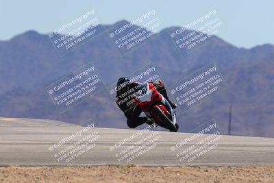 media/Mar-24-2025-Moto Forza (Mon) [[57ce5c5cff]]/3-Beginner Group/Session 4 (Turn 9)/